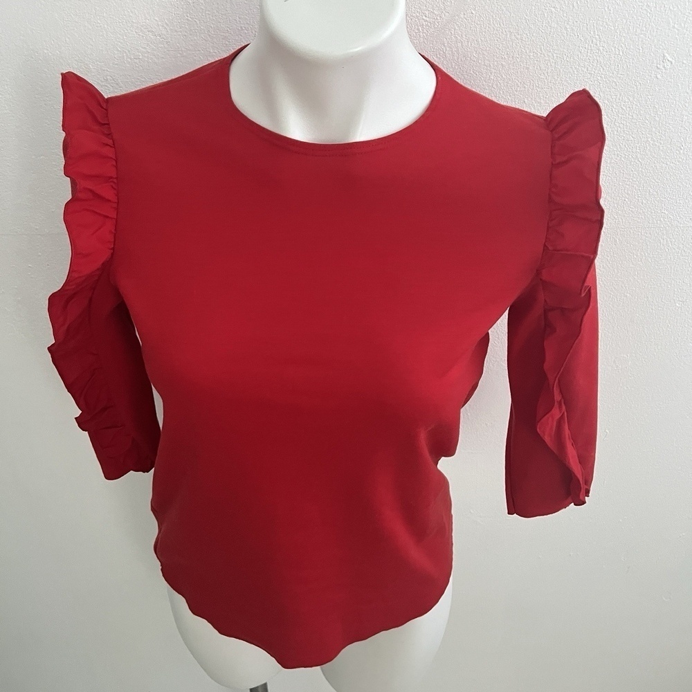 NEW Zara Red Ruffle Shoulder Top 3/4 Sleeve Red Minimalist Size Small - Picture 3 of 7